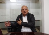 Henry Llanes, presidente del Frente por un Nuevo IESS, habla sobre la disputa por la vocalía al diario Expreso.