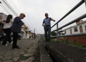 Habitantes de Cumbres Bajas de Los Ceibos y Santa Cecilia señalan los daños que desde hace años se registran en los bordes del canal.