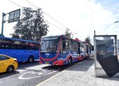 Concejal Wilson Merino denuncia presunto peculado en compra de trolebuses eléctricos en Quito.