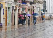 La fuerte lluvia registrada en Cuenca la tarde de este lunes provocó varias emergencias.
