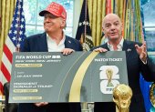 El presidente de los Estados Unidos, Donald Trump (i) junto al mandamás de la FIFA, Gianni Infantino, en uno de los últimos actos públicos por la organización del Mundial 2026.