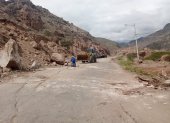 Los derrumbes constantes han provocado daños en la vía Cuenca–Girón–Pasaje, la cual fue cerrada este 5 de febrero por el colapso de un tramo de la carretera.
