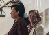 La canciller de Ecuador, Gabriela Sommerfeld, y su homóloga colombiana, Rosa Villavicencio, durante la reunión en el Palacio de Najas, en Quito.