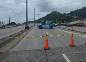 El cierre al tránsito vehicular se dio en la vía a Daule, en el sentido hacia el túnel san Eduardo.