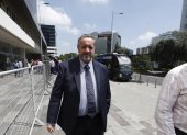 Ramiro García, abogado del alcalde de Guayaquil, Aquiles Álvarez, llegó a la Unidad Anticorrupción del Complejo Judicial Norte para la audiencia de formulación de cargos en el caso Goleada.