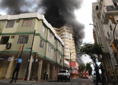 Incendio en la Bahía de Guayaquil.