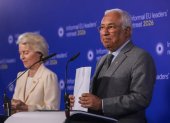 El presidente del Consejo Europeo, António Costa (d), y la presidenta de la Comisión Europea, Ursula von der Leyen.
