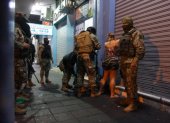 El toque de queda restringe la circulación entre las 23:00 y 05:00 en cuatro provincias de Ecuador hasta el 30 de marzo.