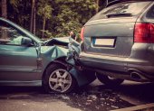Referencia. Choque vehicular en Naciones Unidas genera alerta en Quito la mañana de este 17 de marzo.