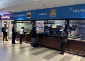 Cooperativas de buses reducen frecuencias nocturnas en Guayaquil por restricciones de movilidad en Ecuador.