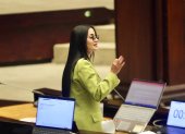 Viviana Veloz durante la interpelación a Mario Godoy en la Asamblea Nacional de Ecuador.