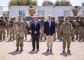 Kast presenta plan con muros y zanjas en frontera norte de Chile.