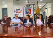 Gremios productivos de Manabí entregaron la propuesta a la gobernadora Aurora Valle