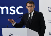 El presidente de Francia aseguró que no dudará en utilizar el armamento nuclear de Francia en caso de amenaza a los intereses vitales del país.