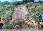 Se retiró aproximadamente 300 metros cúbicos de escombros en la antigua vía a Nayón.