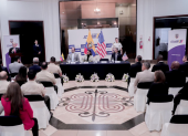 Autoridades de Ecuador y representantes del FBI participan en un encuentro oficial para coordinar el rastreo de rutas de dinero ilícito en el país.