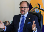 John Reimberg, ministro del Interior de Ecuador, en un momento de gestión institucional, mientras avanzan las investigaciones del caso Lafattoria.