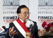 José María Balcázar, parlamentario de Perú Libre, asume como presidente interino tras ser elegido por el Congreso en medio de una nueva crisis institucional