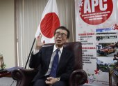 Horiuchi  Toshihiko ha ejercido diferentes cargos como diplomático de Japón, desde 1990.