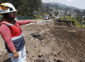 Para llegar hasta la quebrada de El Tejado, en La Comuna, en donde se amplió la piscina de captación, se avanza desde la zona de El Teleférico.