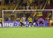 Barcelona abrió el marcador contra Botagofo con gol de Héctor Villalba en el estadio Monumental.