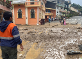 Zaruma registra calles anegadas tras el aluvión, mientras en Portovelo se realizan evacuaciones preventivas por las lluvias