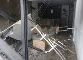 El negocio de la presentadora Conny Garcés, ubicado en la avenida Víctor Emilio Estrada, fue atacado con explosivos dos veces en menos de una semana.