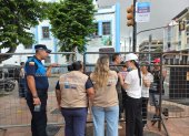 Operativo en el Multicomercio dejó la detención de tres ciudadanos chinos con $165.000