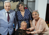 León Roldós, Martha Roldós, Marianita Roldós y Nieves Tuset.