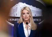 Fotografía de archivo de Pam Bondi.