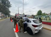 Presencia militar se reforzará en vías y zonas urbanas durante el estado de excepción en Ecuador.