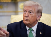 Donald Trump en una reunión oficial en la Casa Blanca.