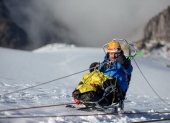 Carrasco realizó el ascenso al Cayambe, donde llegó hasta los 5.600 metros, antes de descender en parapente.