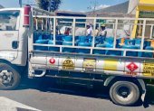 Irresponsabilidad al volante: Chofer ebrio llevaba 76 cilindros de gas en Quito
