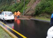 El carril sobre la General Rumiñahui, sentido Quito-Valle, fue inhabilitado.