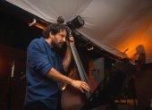 Illescas también participa en ensambles de jazz.
