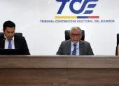 El juez del TCE, Joaquín Viteri (c), rechazó el tratamiento de la impugnación que presentó Gabriela Rivadeneira, de lala Revolución Ciudadana en contra de la resolución del CNE donde cambia la fecha de las elecciones seccionales.