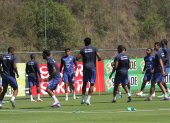 EN LA CASA DE LA SELECCION DEL ECUADOR SE REALIZÓ EL PRIMER ENTRENAMIENTO CON SEBASTIÁN BECCACECE PREVIO ALOS PARTIDOS POR ELIMINATORIAS CONTRA BRASIL Y PERÚ
