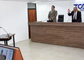 El abogado de la RC solicitó que el TCE deje sin efecto la suspensión que ordenó el juez electoral, Joaquín Viteri (d).