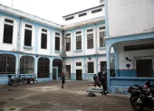 El edificio que albergó al colegio Ana Paredes de Alfaro, en el centro de Guayaquil, abrió sus puertas la primera semana de abril del 2026.