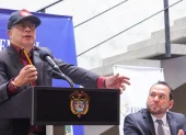 El gobierno de Gustavo Petro impuso una tasa del 100% a productos ecuatorianos