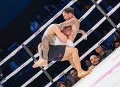 Vera (d) es un gran atractivo en el mercado de las artes marciales mixtas