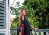 La artista nacida en Zaruma acaba de lanzar el disco Uniendo raíces. Optó por los trajes típicos.