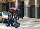 Inamhi alertó ola de calor en abril por aire seco y anticiclón que eleva temperaturas en el Litoral.