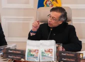 Petro anuncia despliegue militar en la frontera con Ecuador en medio de tensiones arancelarias