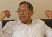 Luis Almeida fue asambleísta por Guayas y concejal de Guayaquil. Abogado especializado en Derecho Constitucional, doctor en Jurisprudencia y magíster en Comunicación y Desarrollo. Integró el Congreso Nacional entre 1994 y 2007, y posteriormente la Asamblea Nacional entre 2013 y 2023