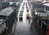 Una intensa lluvia se registró en Quito el 14 de abril. En algunas zonas cayó granizo.