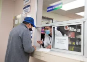 Medicamentos serán distribuidos en unidades del IESS en ocho entregas programadas.