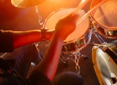 Teatro, música en vivo y fiestas de reggaetón es lo que ofrecie la ciudad este fin de semana.