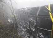 Un bus de la Cooperativa San Luis, que cubría la ruta Cuenca- Guayaquil, sufrió un grave siniestro de tránsito y quedó reducido a cenizas.
